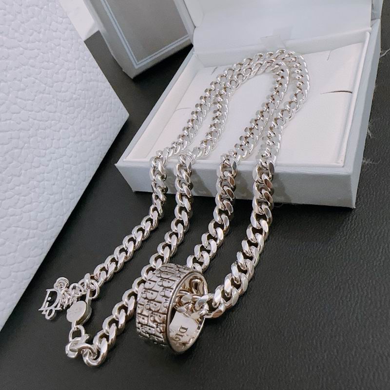 Dior Necklace 05lyr398